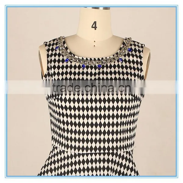 Elegant Ladies Modern Check Sleeveless Blouse Design With Jewel Neck Designs Flounce Hem photo-4