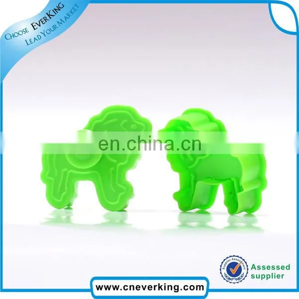 Factory Dog Shape Green Color Cookie Cutter photo-3