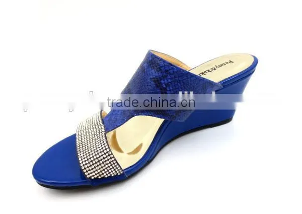 Hot New Ladies Wedge Shoes and Slippers With Diamond photo-4