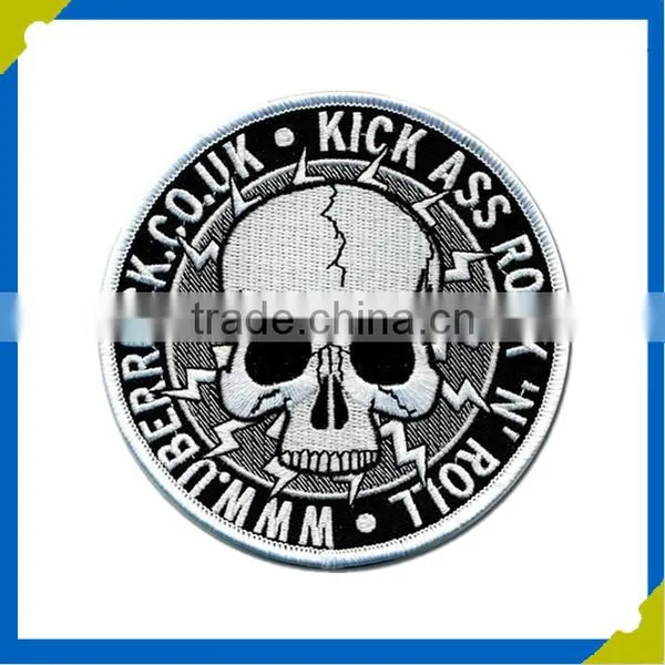 2016 Customized Designs High Quantity Patch in Hat or Embroidered Patch in Garment photo-4