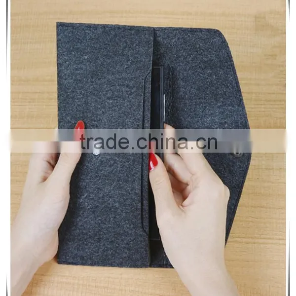 New Design High Quality Custom Button Felt Mobile Phone Pouch photo-5