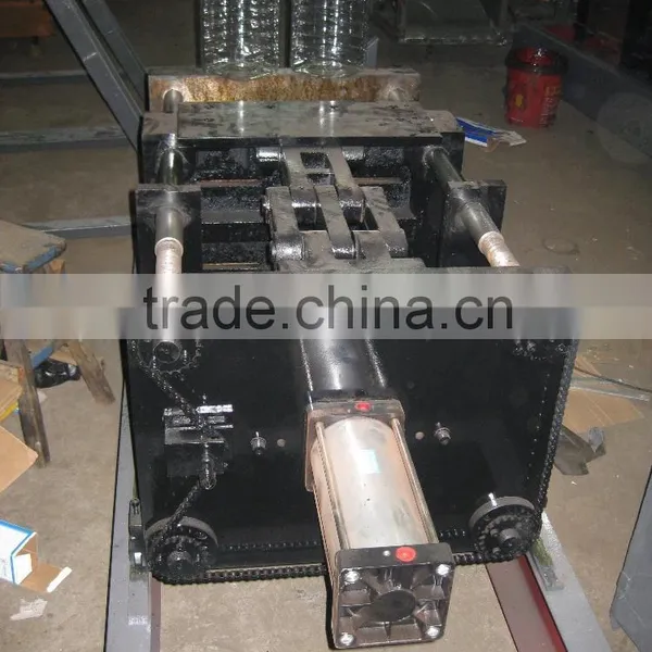 Plastic 5L Semi Automatic Bottle Blowing Machine photo-5