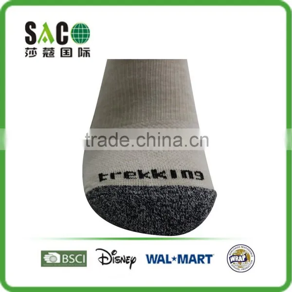 White and Black Yarn Doubling Foot Beige Body Jacquard Sports Socks photo-4