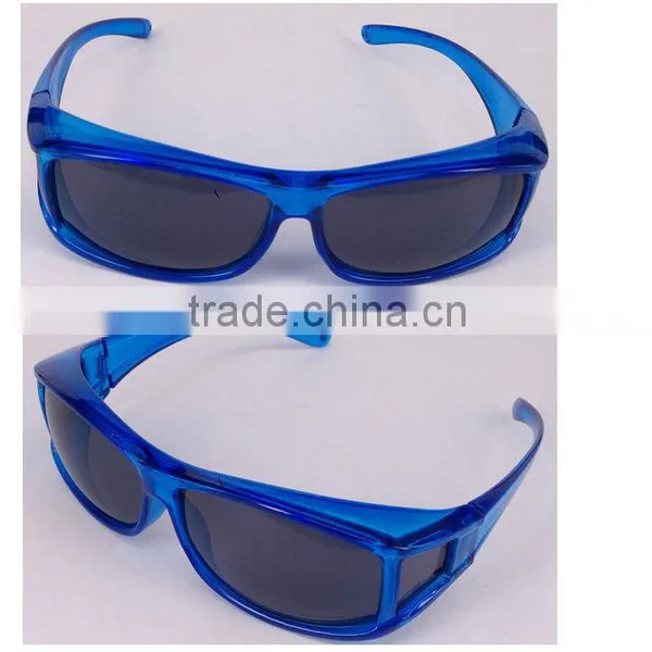 2016 Novelty New Custom Variety Colors Plastic Safety Sunglasses With Side Window photo-4