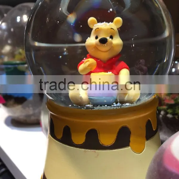 Custom Cute Bear Resin Snow Globe photo-2