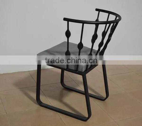 Elegant Outdoor Chair Metal Base photo-4