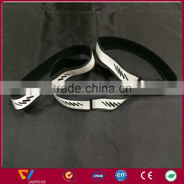 Fashionable Glow in the Dark Pvc Reflective Slap Wristband photo-4