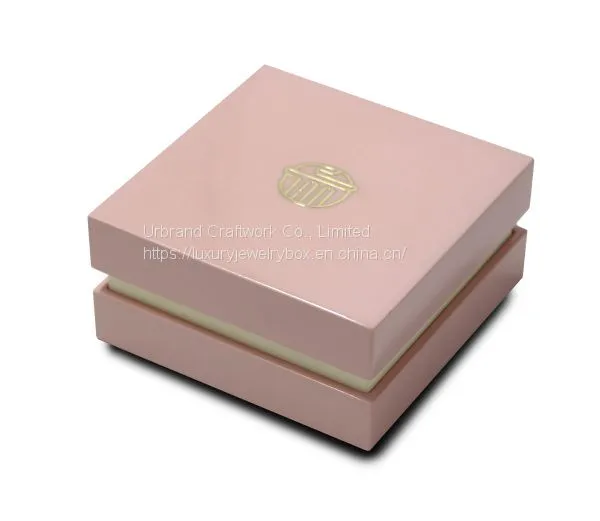 Pink Painted Wooden Pendant Piano Lacquer Wooden Jewelry Box With Custom Metal Logo Sticker photo-2