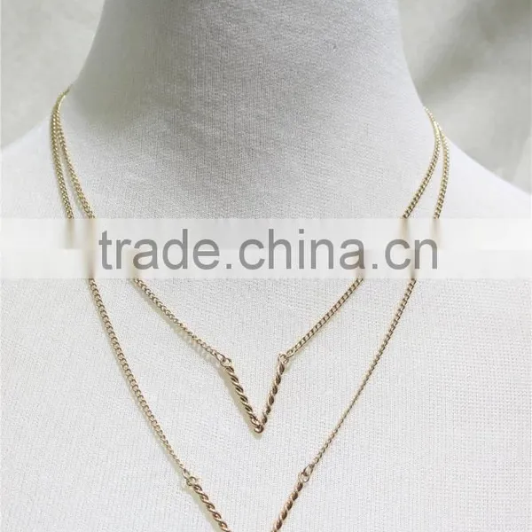 Multi Layered Gold Triangle Necklace Twist Arrowhead Pendant Necklace Layered Necklace Fashion Style Wholesale