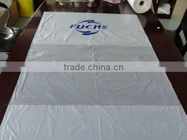 LDPE Ivory Color With FUCHS Printing and Two Pockets Plastic Disposable Car Seat Cover photo-2