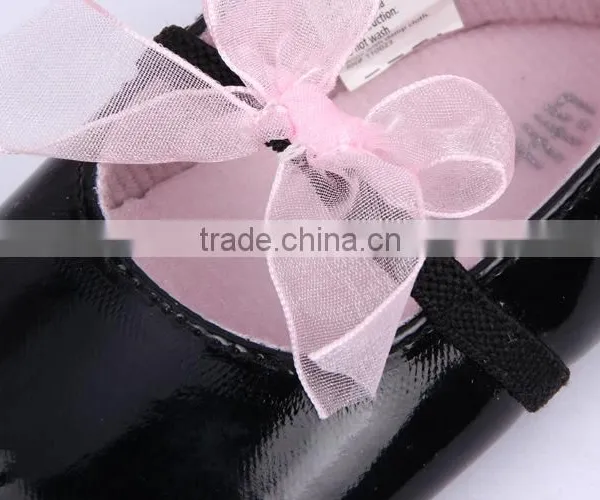 New Baby Leather Shoe Cheap Wholesale Shoe in China Girls Princess Leather Shoes With Pink Ribbon photo-4