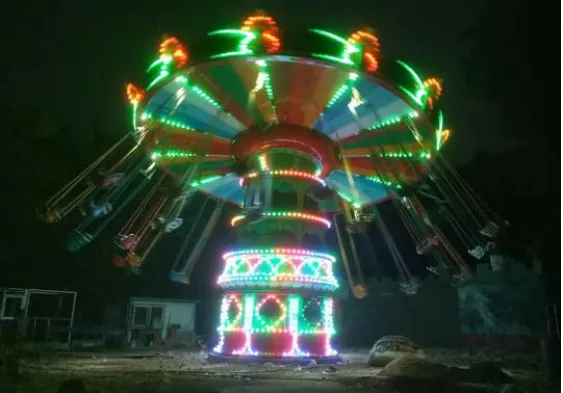 24-Seat Flying Chair photo-2