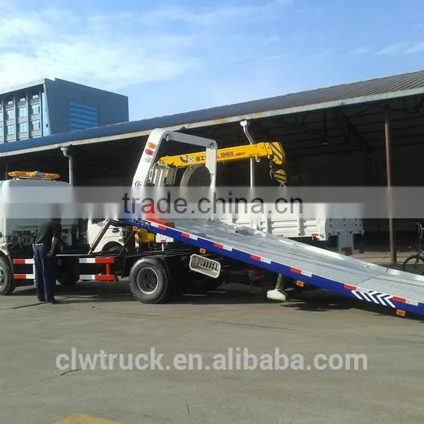 2015 Dongfeng Small 4X2 Tow Truck for Sale,5t Tow Truck in Peru photo-3