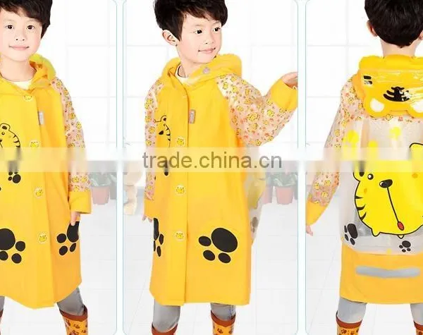 Children Cute Cartoon Animal Print Foldable Raincoat With Backpack Place photo-5