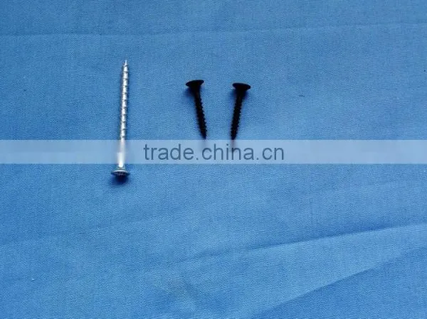 Coarse thread grey phosphate drywall screw