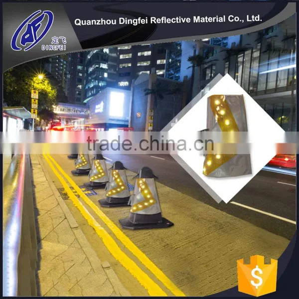 Cheap LED Flashing Traffic Cone Collar Reflective Cone Sleeve Road Traffic Sign