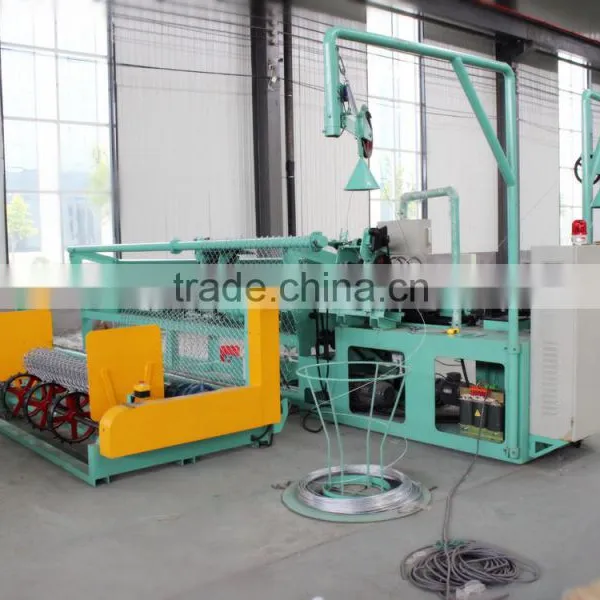 Single Die and Double Spiral Chain Link Fence Machine photo-2