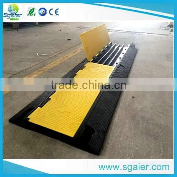 4 Channel China Cheap Cable Protector Ramps Stage Cable Ramp photo-5
