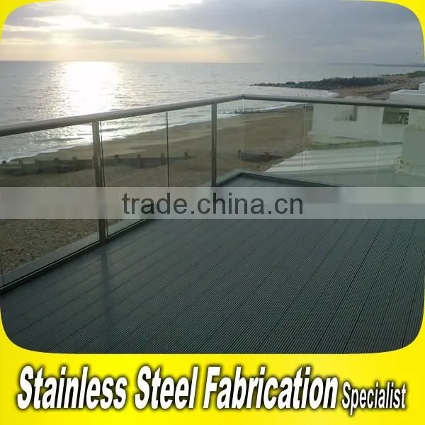 Customed Standard Design Aluminum Fancy Balcony Railings photo-4