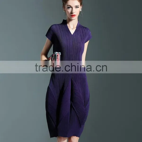 Solid Colors Women Draped V Neck Lantern Dresses With Short Sleeve photo-2