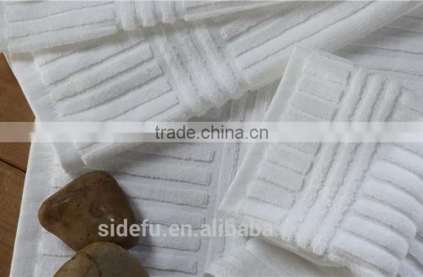 Wholesale High Quality Cotton White Terry Piano Key Jacquard Bath Towel photo-2