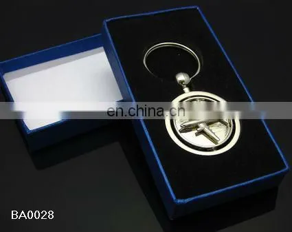 New Tourist Gifts Rotatable Airplane Shape Metal Keychain With Logo photo-5