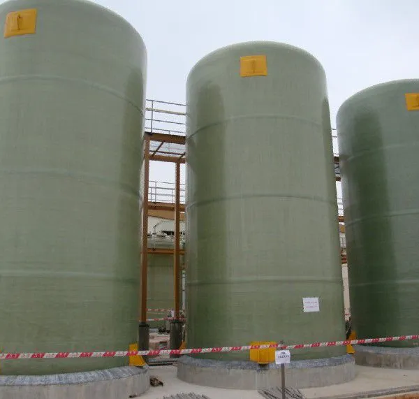 304 Stainless Steel Fittings FRP Waste Acid Storage Tanks Vertical Cylindrical Design photo-4