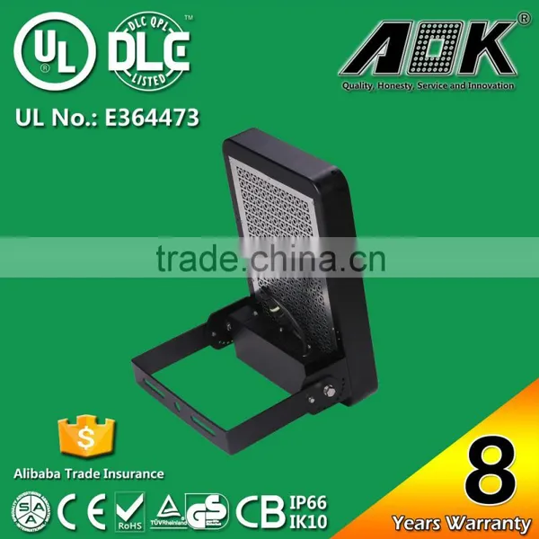 Outdoor 120lm/w DLC UL TUV Listed LED Flood Light 200W With 8 Years Warranty photo-3