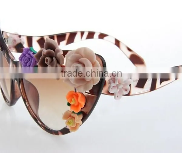 Handmade DIY Cat Eye Big Frame Plastic Flower Decorated UV Sunglasses photo-2
