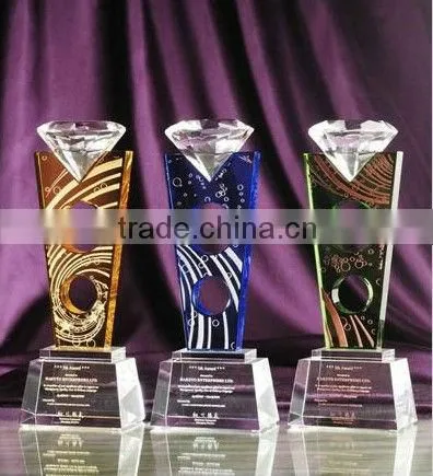 Wholesales Clear Crystal Trophy For Slaes Workers News Souver Gifts