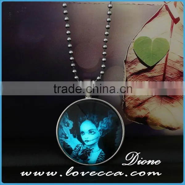 Halloween Necklace Ghost Children Round Locket Glow in the Dark Pendant Halloween Decoration photo-6