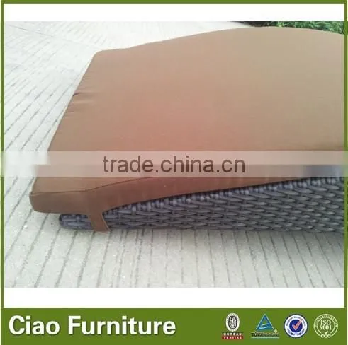 Modern Design Outdoor Furniture Synthetic Rattan Chaise Lounge With Wheel photo-4