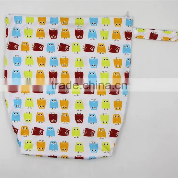 New Arrival Waterproof and Reusable Position Printing Diaper Wetbag photo-2