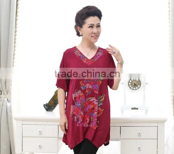 New Arrival Middle Aged Ladies V-neck Half Sleeve Beaded Flower Printed Blouse photo-2