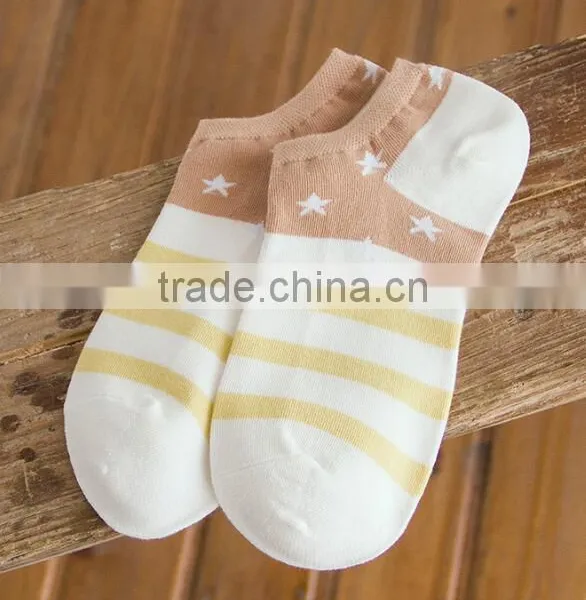 Zm33554a Fashion Simple Cheap Women Cotton Boat Socks for Wholesale photo-4