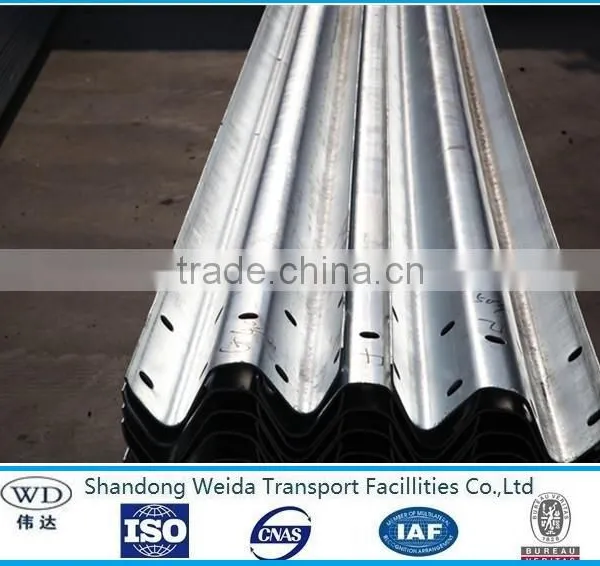 Metallic Thrie-Beam Guard Rail photo-5
