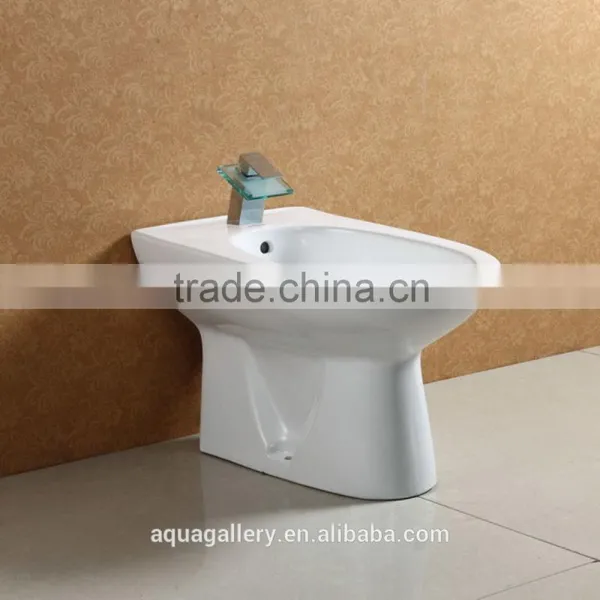 Ceramic Bathroom Toilet Bidet photo-2