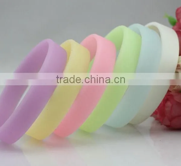 Custom Camouflage Recycled Rfid Wristband Silicone Bracelet,Glow in Dark Funny Silicone Bracelet Wristband