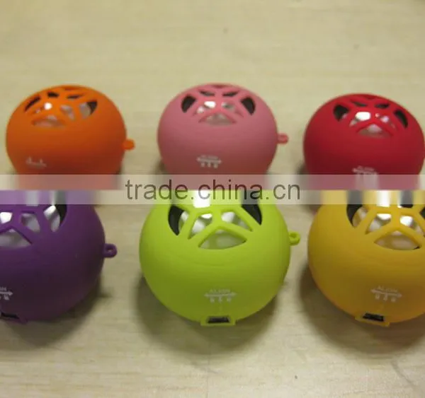 New Gadget Christmas Promotion Gift Portable Laptop Mini Hamburger Speaker photo-4