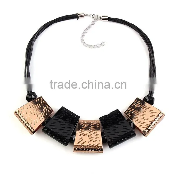 Vintage Square Alloy Pendant Simple Necklace Jewelry photo-4