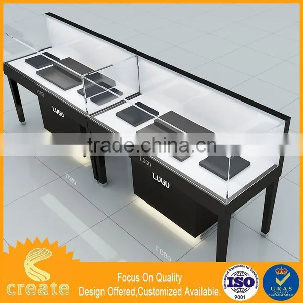 Factory Direct Wholesale High End Acrylic Watch Display Stand Crystal Acrylic Watch Display Stand photo-5