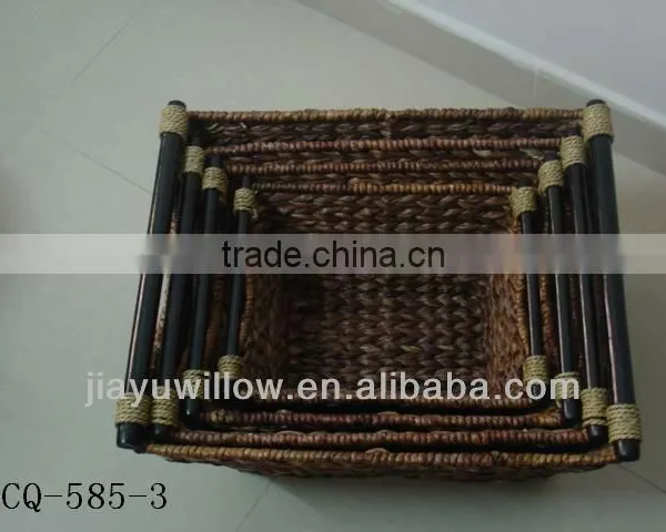 Natural Water Hyacinth Storage Baskets With Wood Handle photo-3