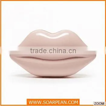 Shop Display Props Modern Fiberglass Sexy Lip Statue photo-4
