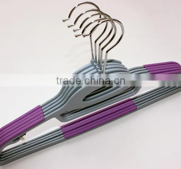 Multifunction Plastic Antiskid Wet & Dry Clothes Flocking Hanger With Pulley, Chrome Plated Hook photo-4