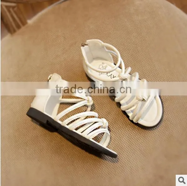 Latest High Quality Girls Shoes Hollow Out Flat Beach Shoes for Small Girls photo-3