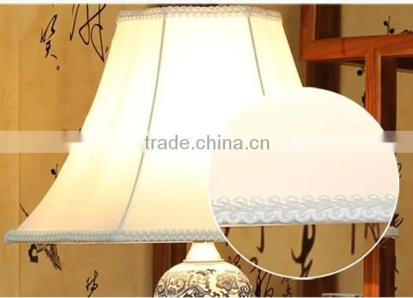 China Ceramic Blue and White Ceramic Vase Bedside Table Lamp photo-2