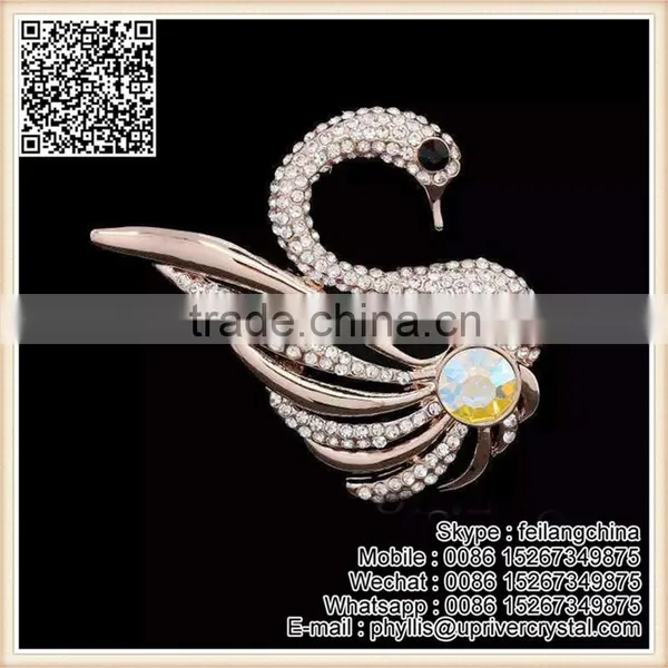 Color Crystal Diamond Cereals Brooch Big Pearl Brooch Pin photo-4