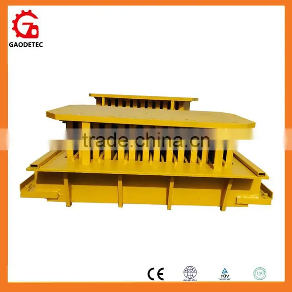 High Profit Energy Saving QT4-15 Soil Cement Hollow Paving Bricks Making Machine photo-2