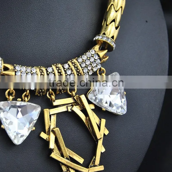 Vintage Gold Plated Alloy Chunky Necklace photo-3