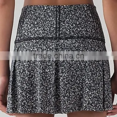 2017 OEM Logo Seam Women Yoga Shorts With Outside Skirt photo-2